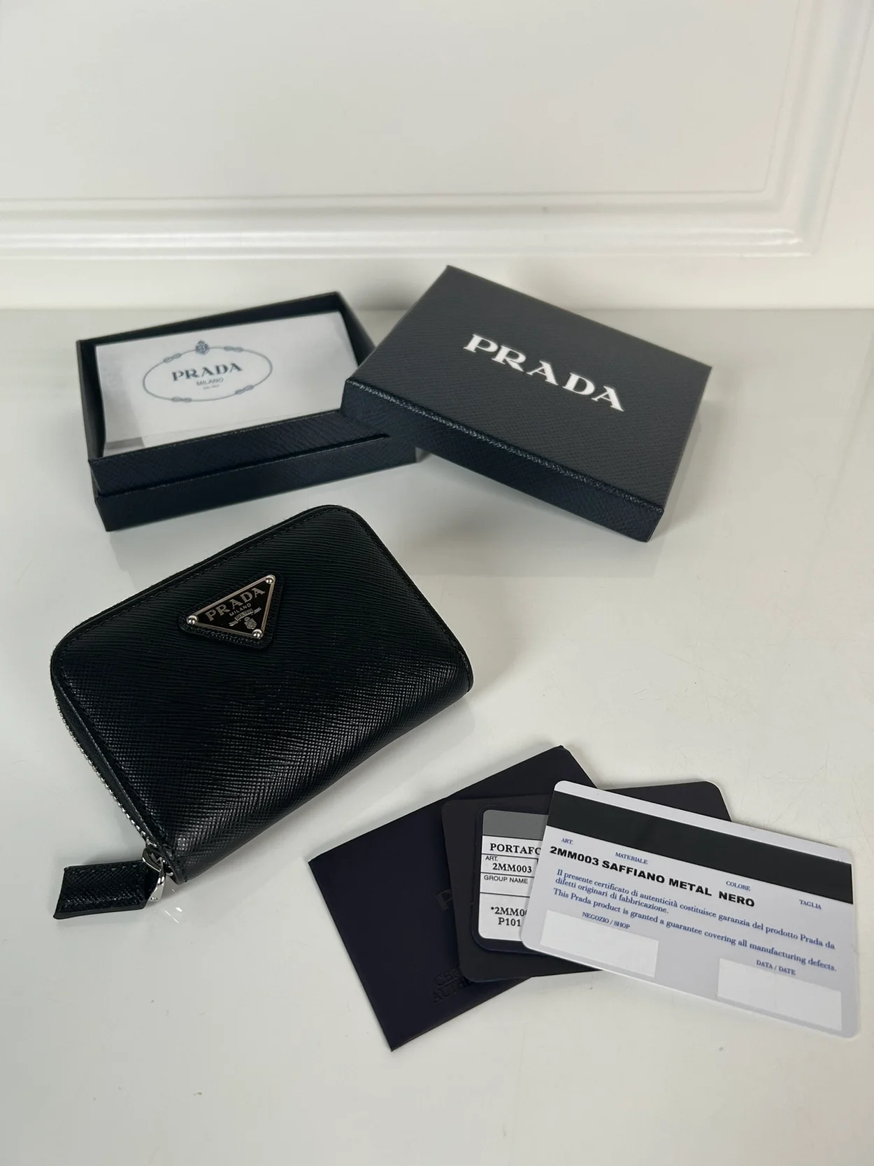 프라다 사피아노 동전 지갑 블랙
