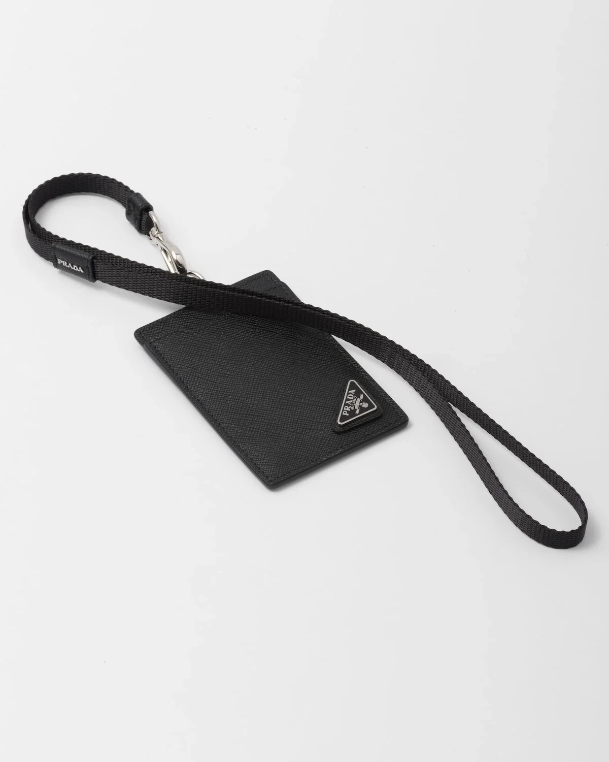 프라다 사피아노 실버 삼각로고 배지 홀더