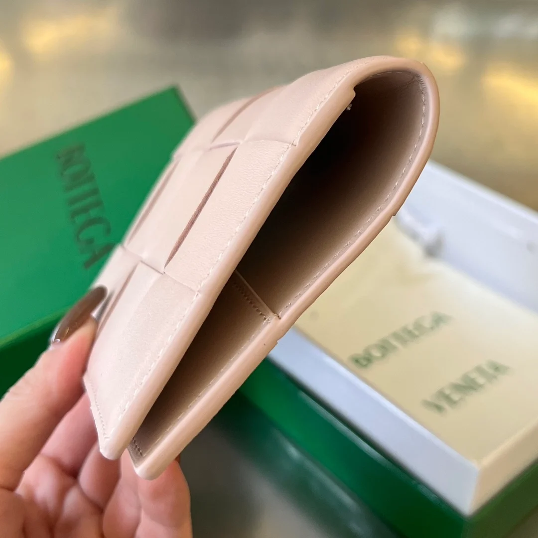 보테가 베네타 카세트 여권 케이스 (3color)