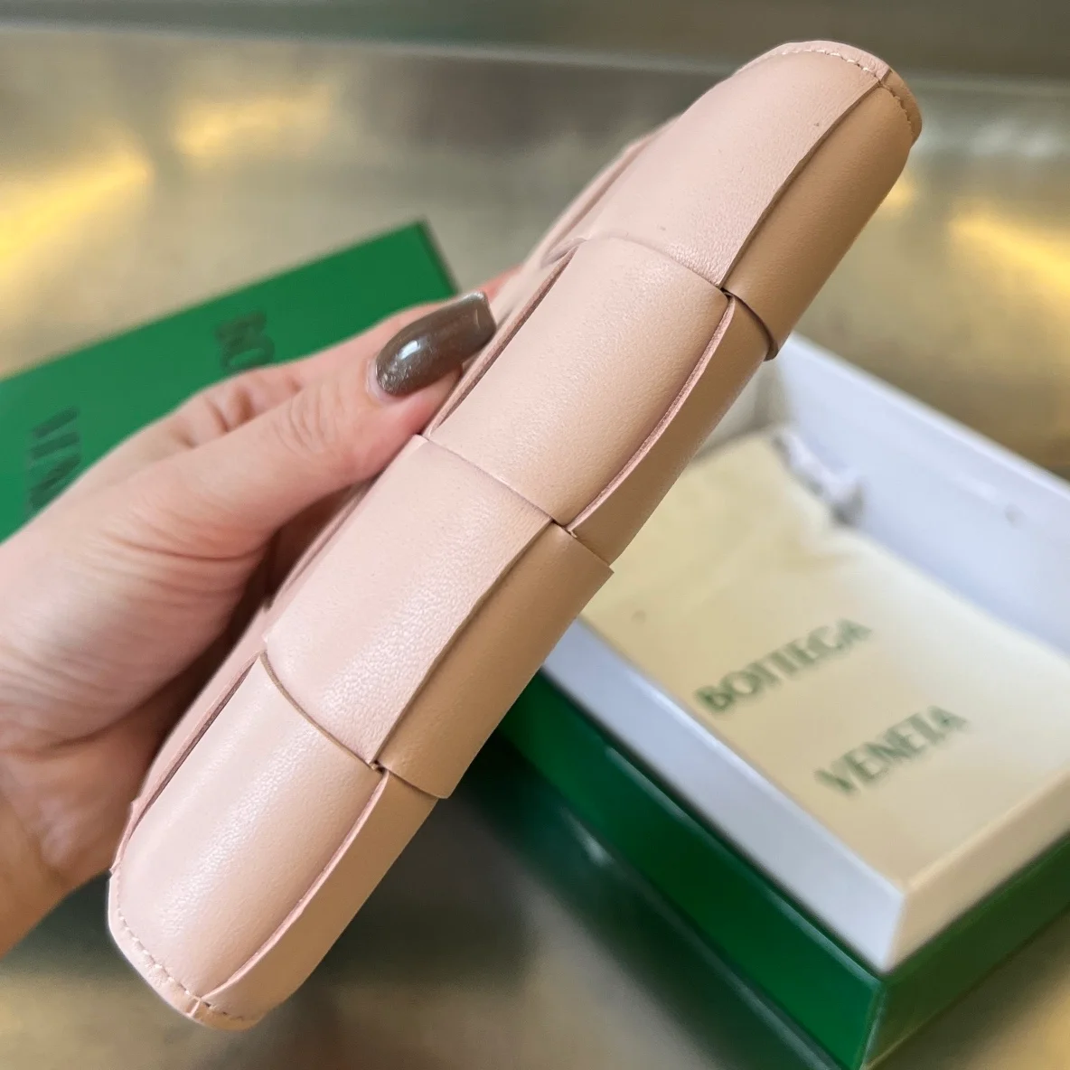 보테가 베네타 카세트 여권 케이스 (3color)