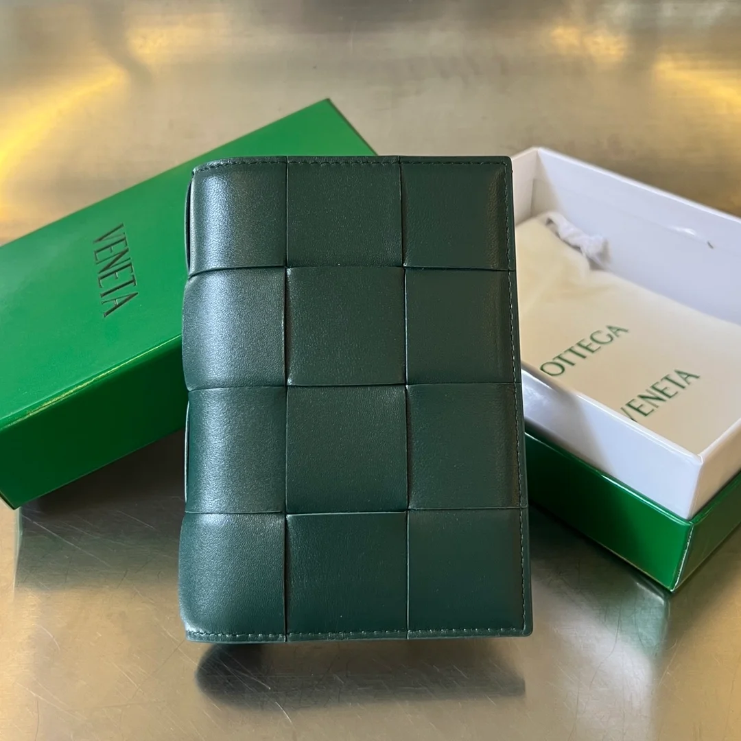 보테가 베네타 카세트 여권 케이스 (3color)