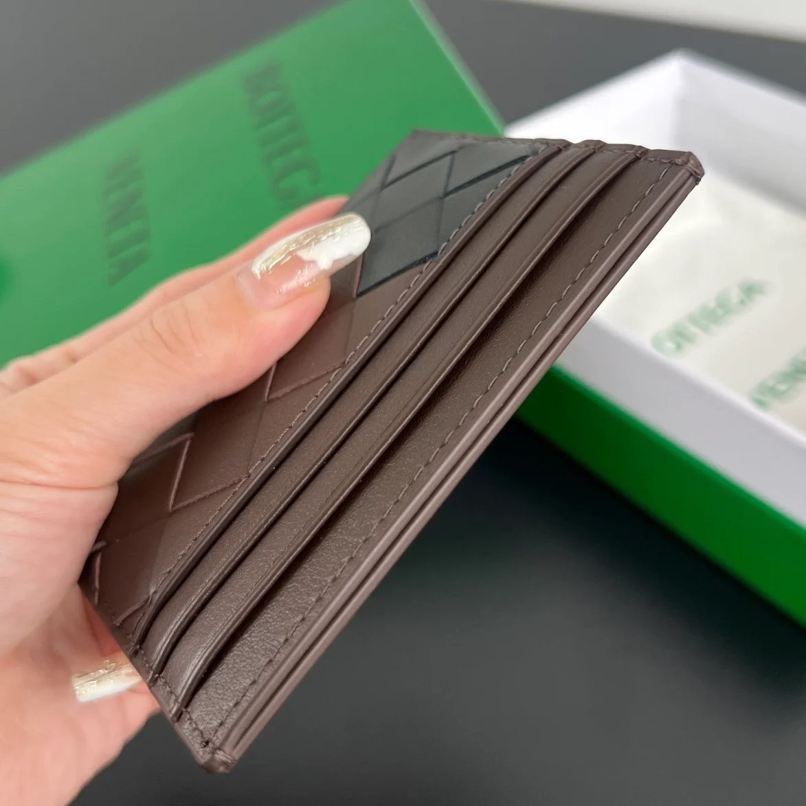 보테가 베네타 인트레치아토 블럭 카드 지갑