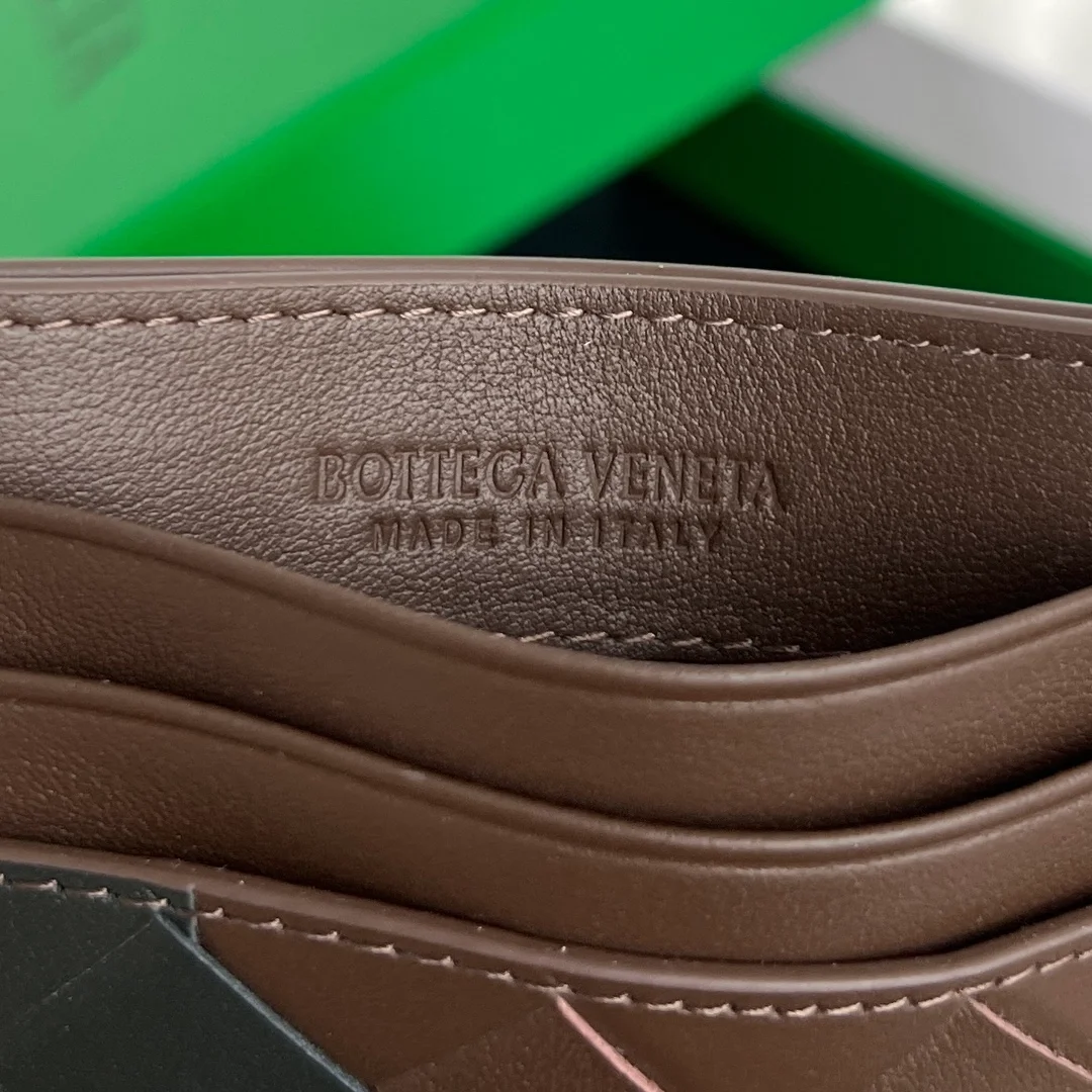 보테가 베네타 인트레치아토 블럭 카드 지갑