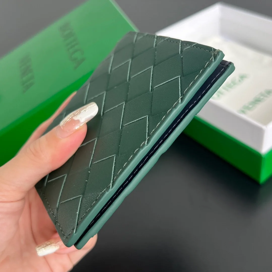 보테가 베네타 인트레치아토 슬림 폴더 지갑