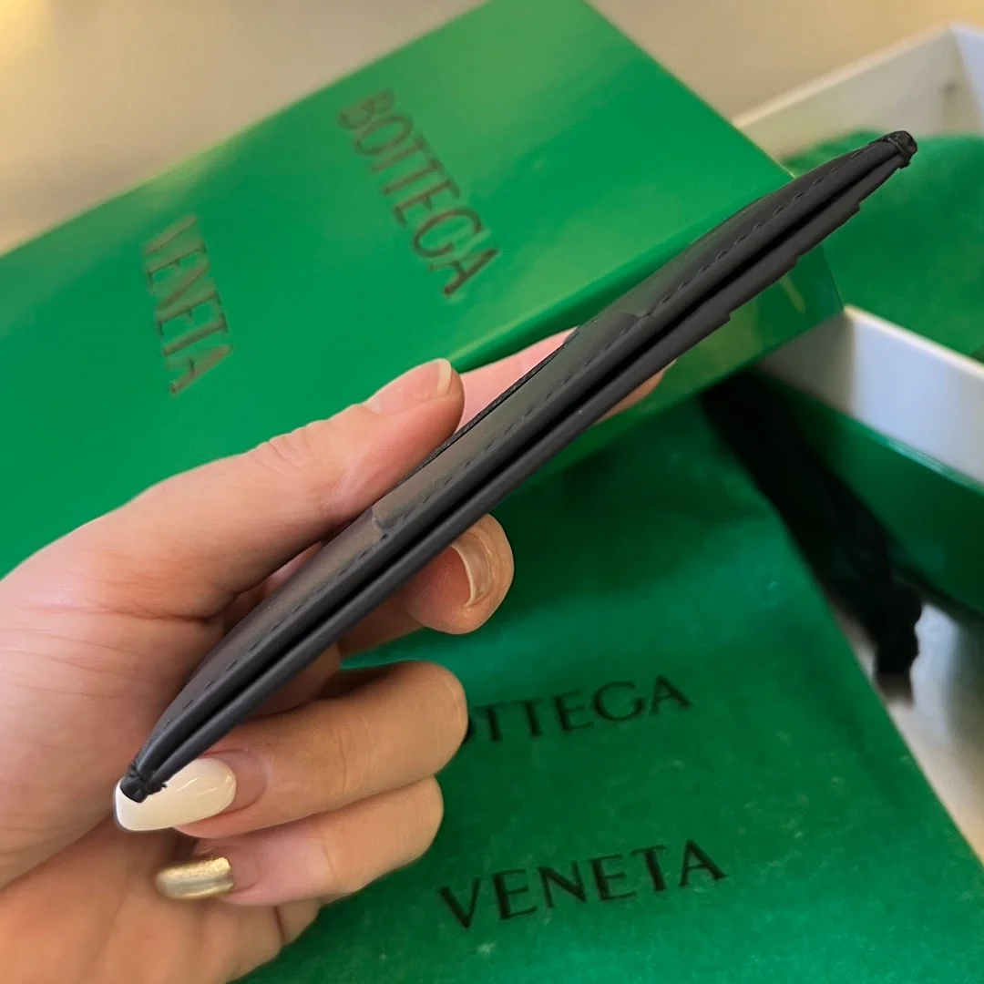 보테가 베네타 카세트 크레딧 카드지갑 블랙