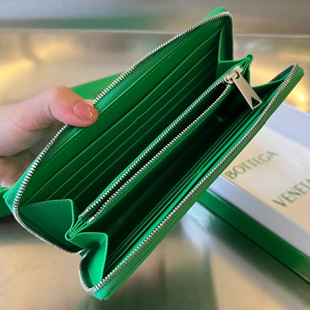 보테가 베네타 카세트 패러킷 어라운드 장지갑