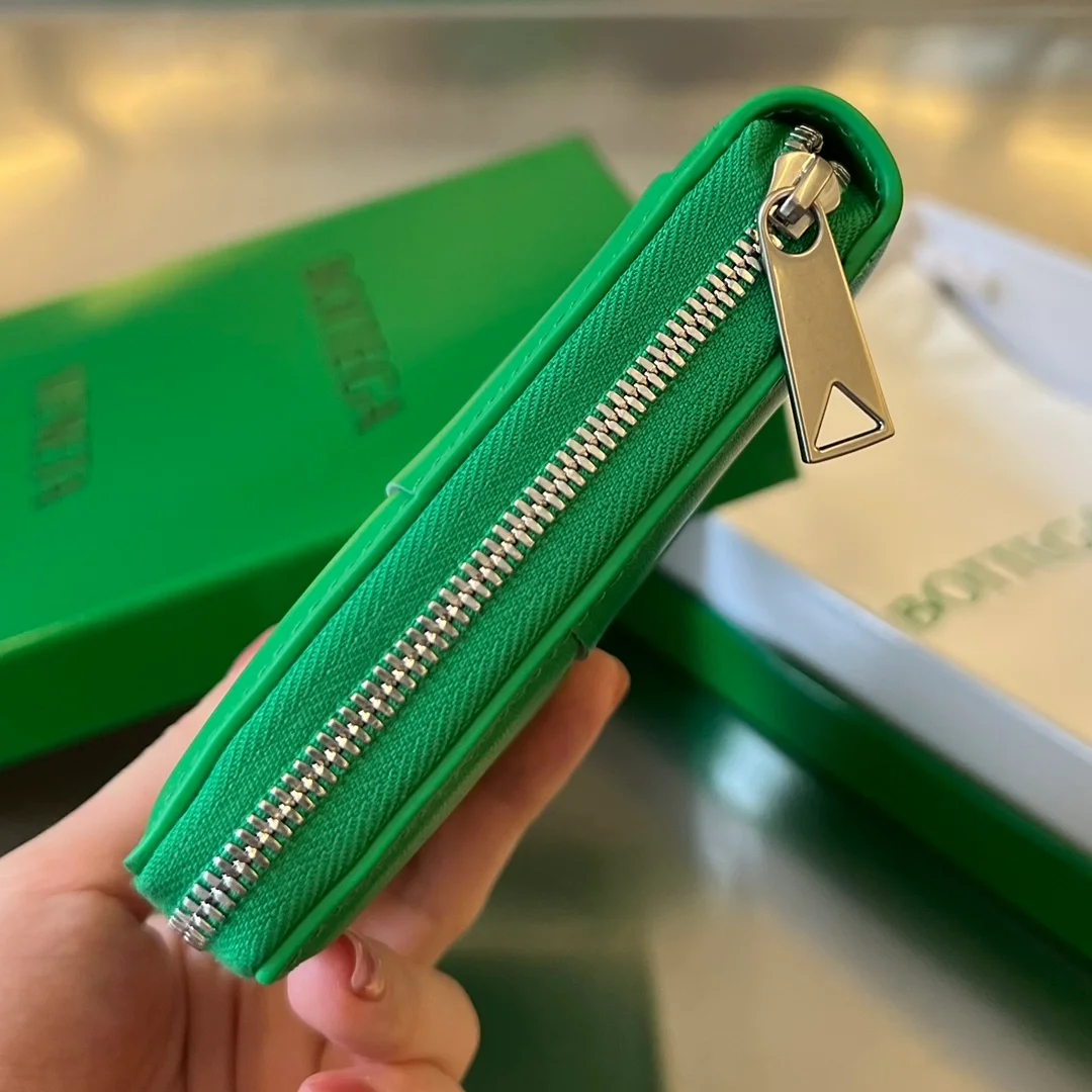 보테가 베네타 카세트 패러킷 어라운드 장지갑