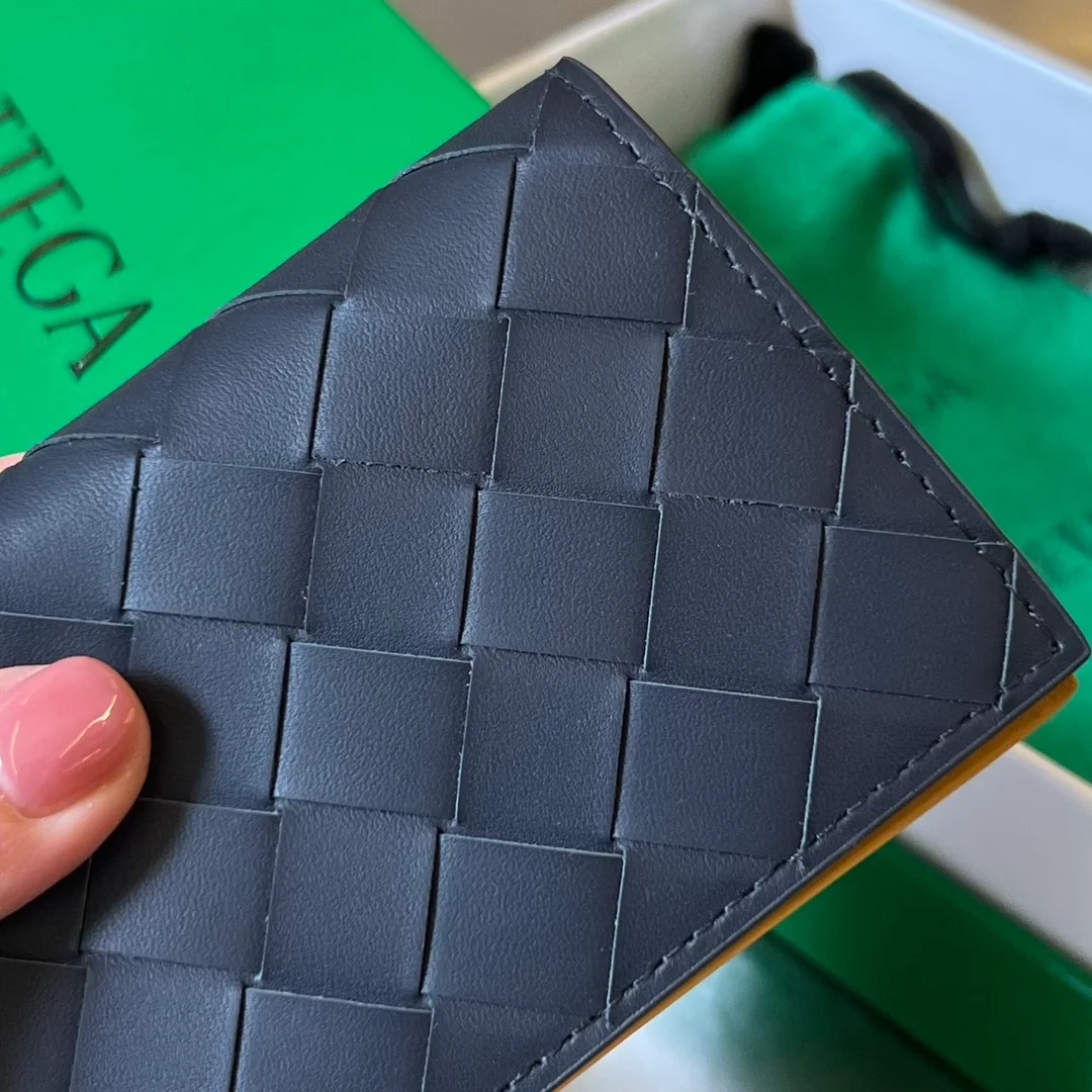 보테가 베네타 콥 인트레치아토 명함 케이스