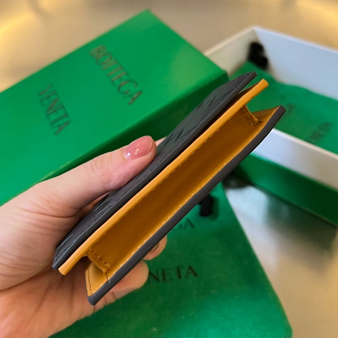 보테가 베네타 콥 인트레치아토 명함 케이스