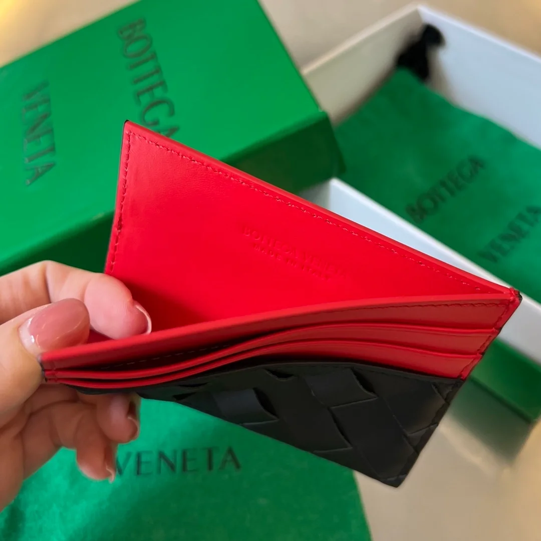 보테가 베네타 인트레치아토 투톤 카드지갑 레드