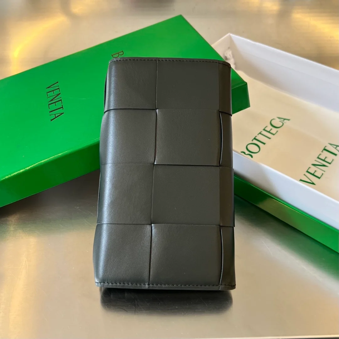 보테가 베네타 패러킷 장지갑 블랙