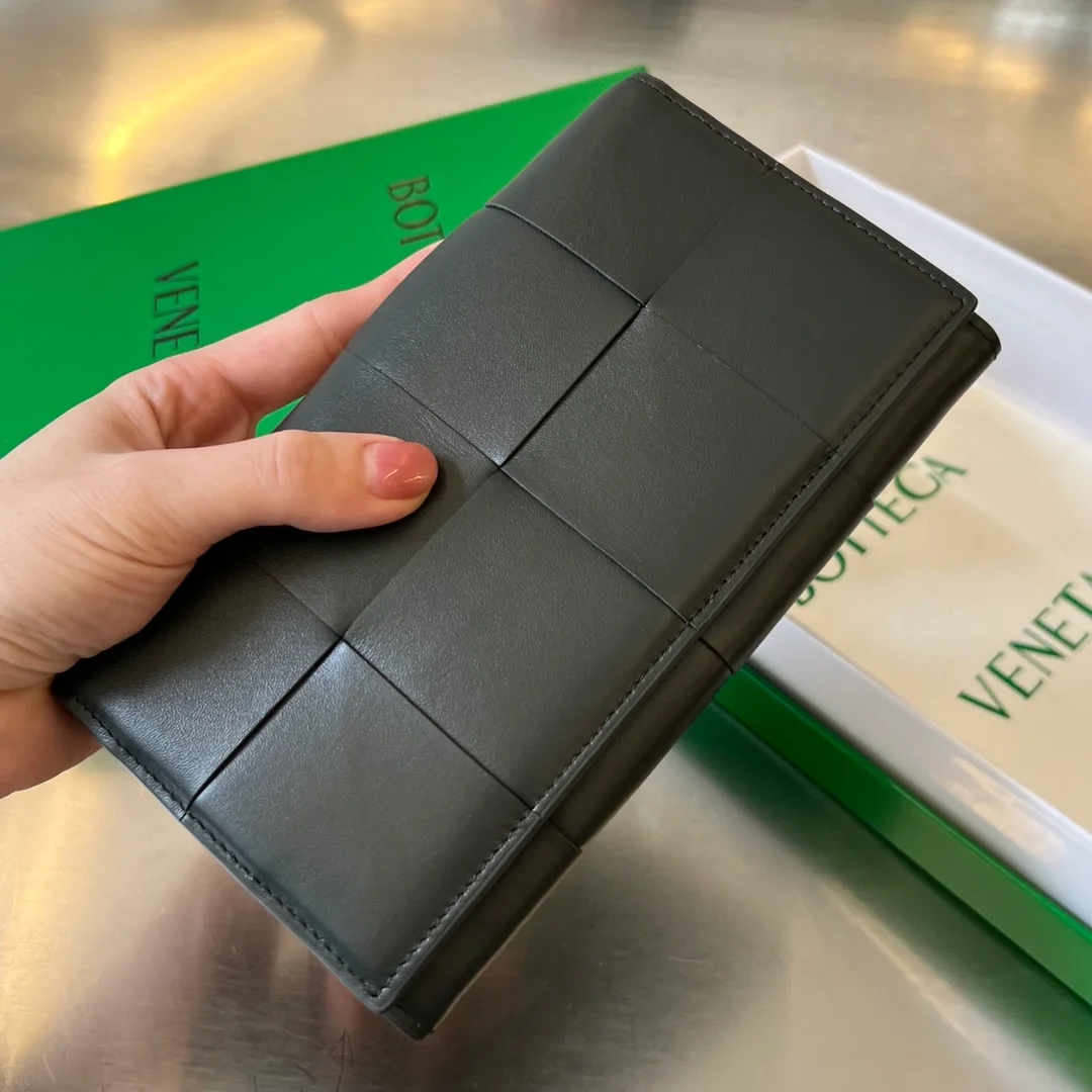 보테가 베네타 패러킷 장지갑 블랙