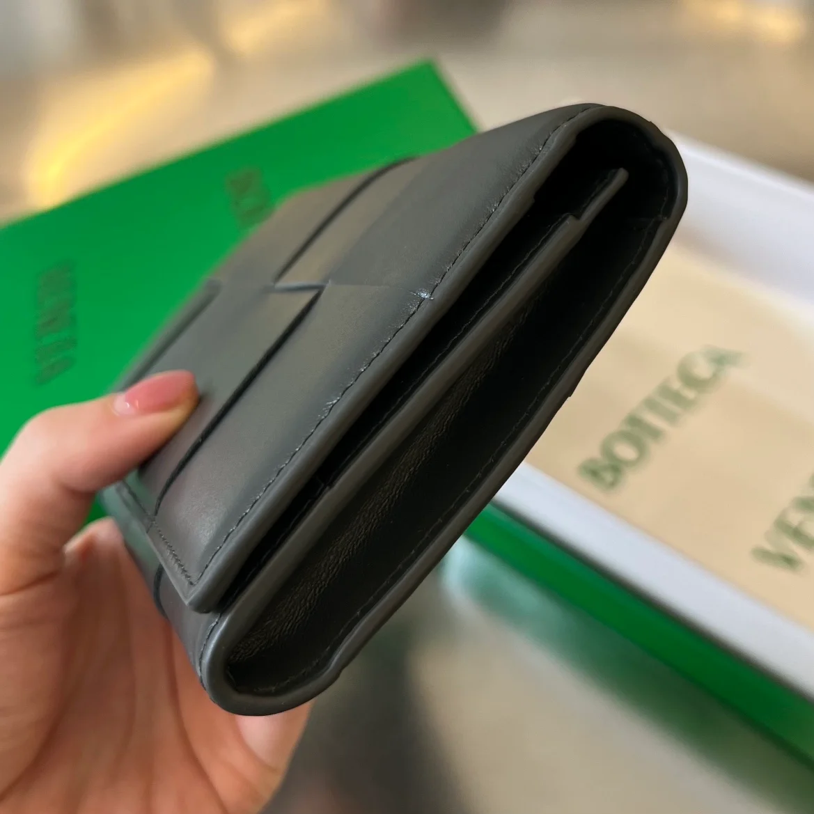 보테가 베네타 패러킷 장지갑 블랙