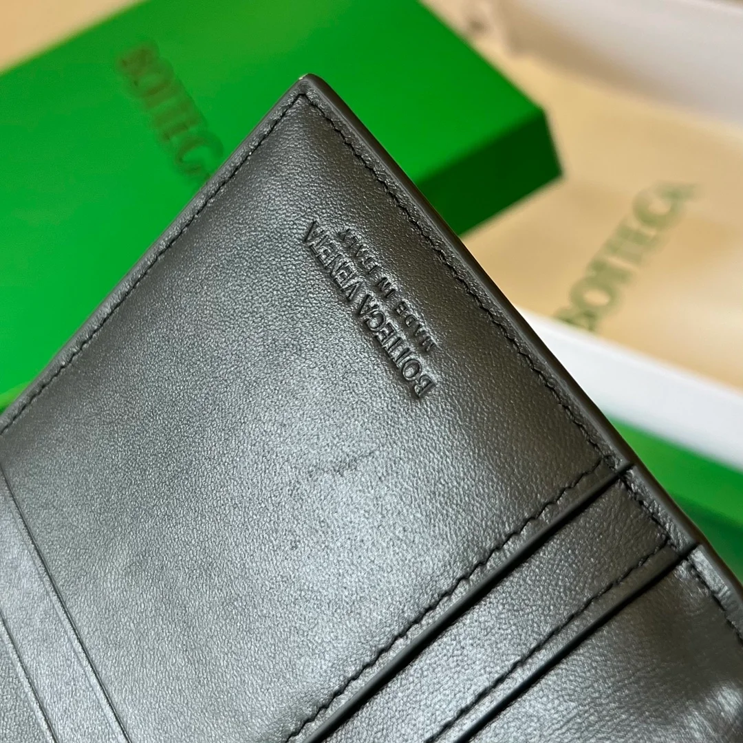 보테가 베네타 패러킷 장지갑 블랙