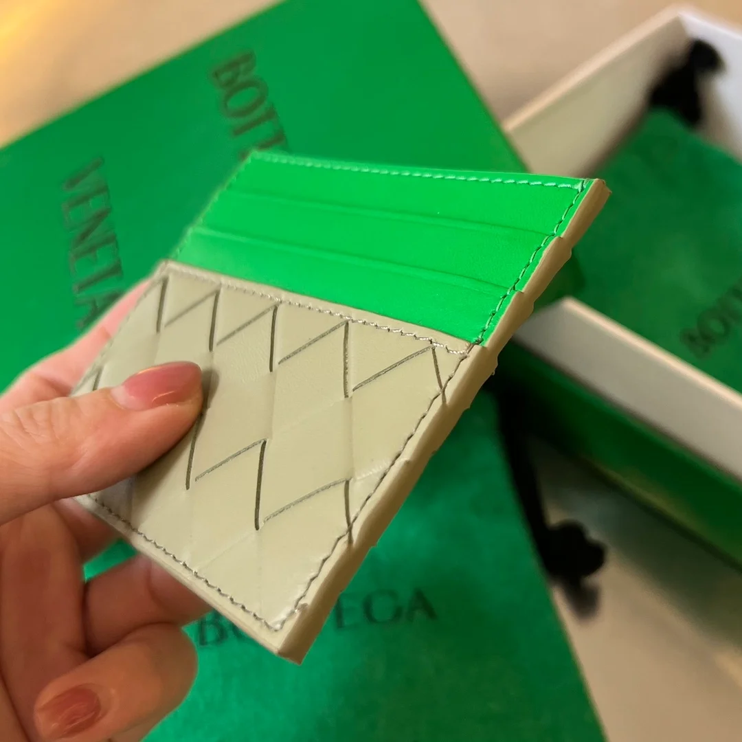 보테가 베네타 트래버틴 패러킷 카드케이스