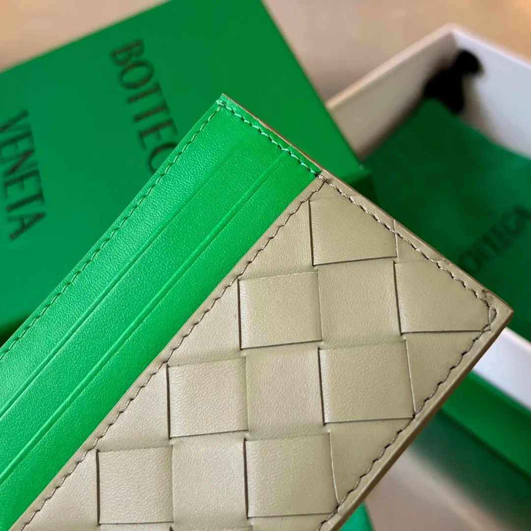 보테가 베네타 트래버틴 패러킷 카드케이스