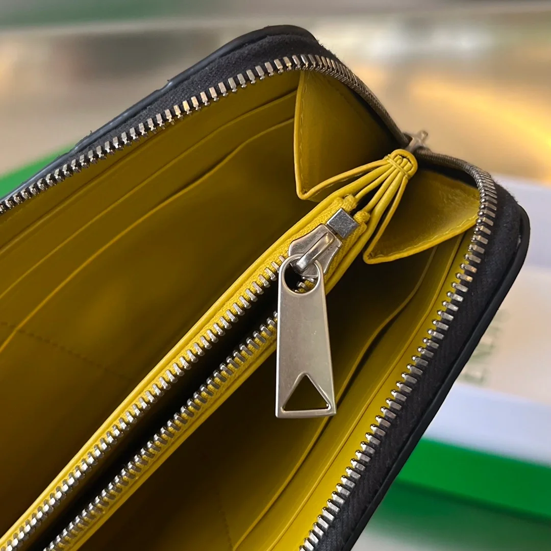 보테가 베네타 인트레치아토 어라운드 지갑 투톤 블랙/옐로우