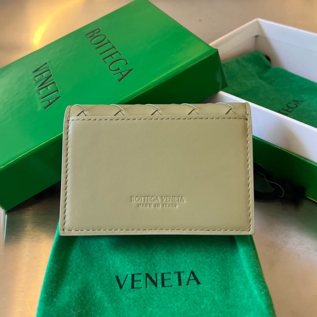 보테가 베네타 인트레치아토 트래버틴 명함지갑