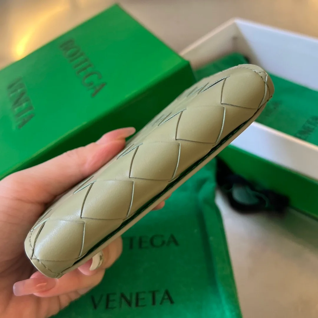 보테가 베네타 인트레치아토 트래버틴 명함지갑