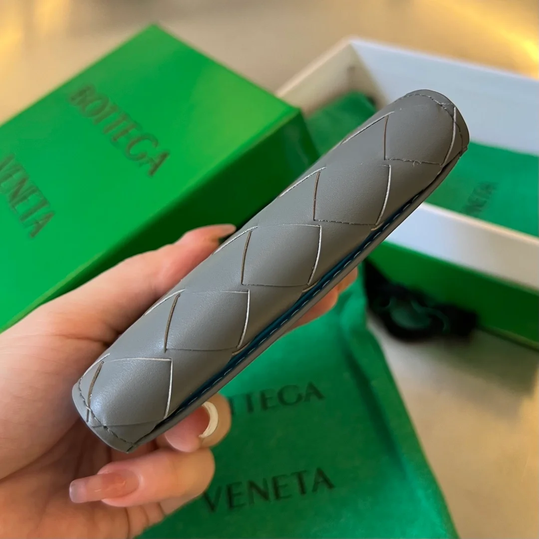 보테가 베네타 인트레치아토 썬더 명함케이스