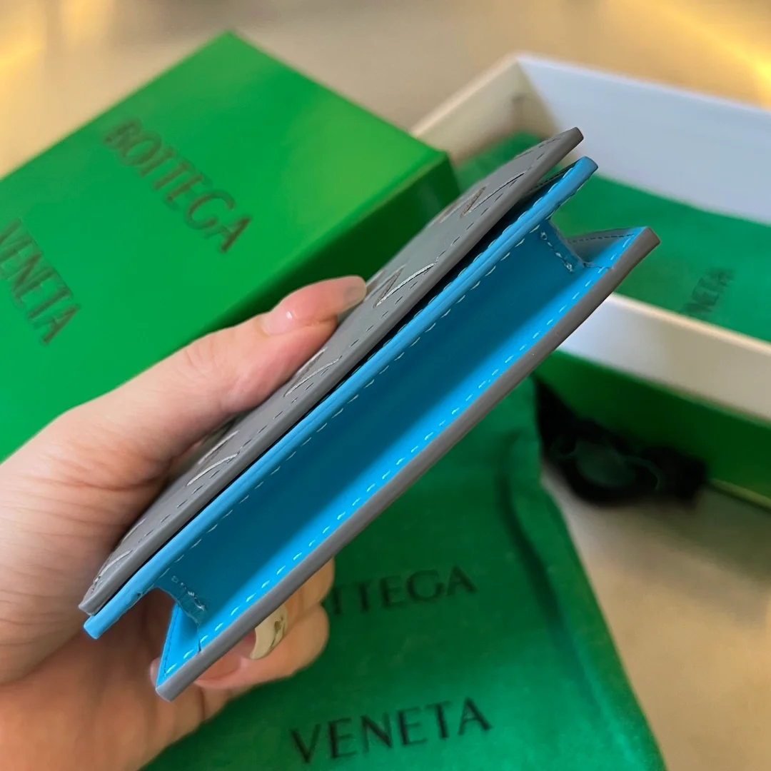 보테가 베네타 인트레치아토 썬더 명함케이스