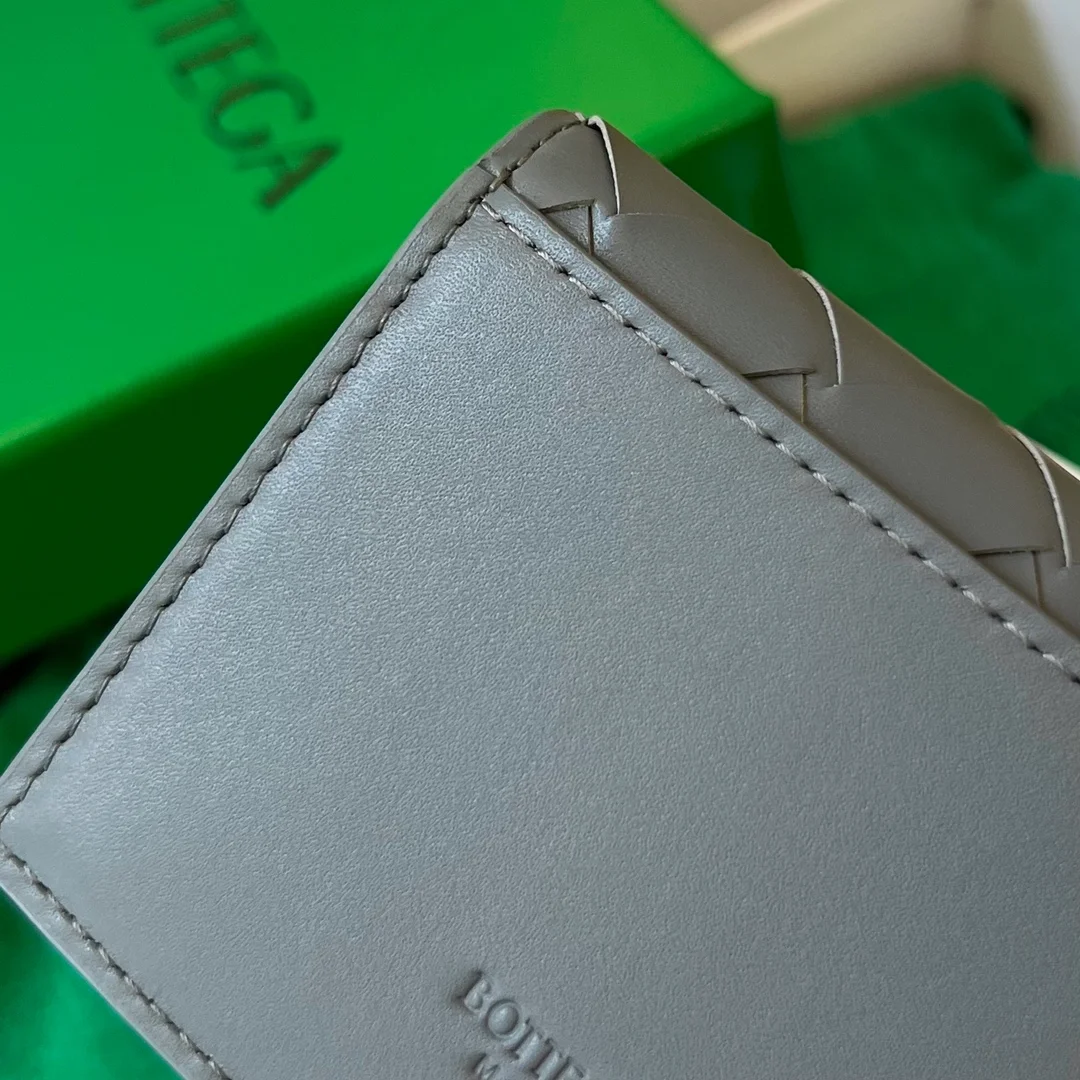 보테가 베네타 인트레치아토 썬더 명함케이스