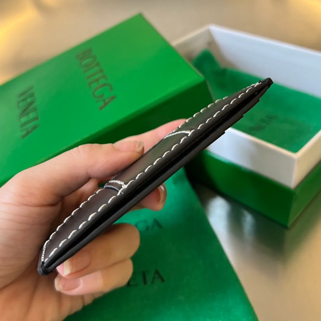 보테가 베네타 내추럴 스티치 카세트 카드케이스 블랙