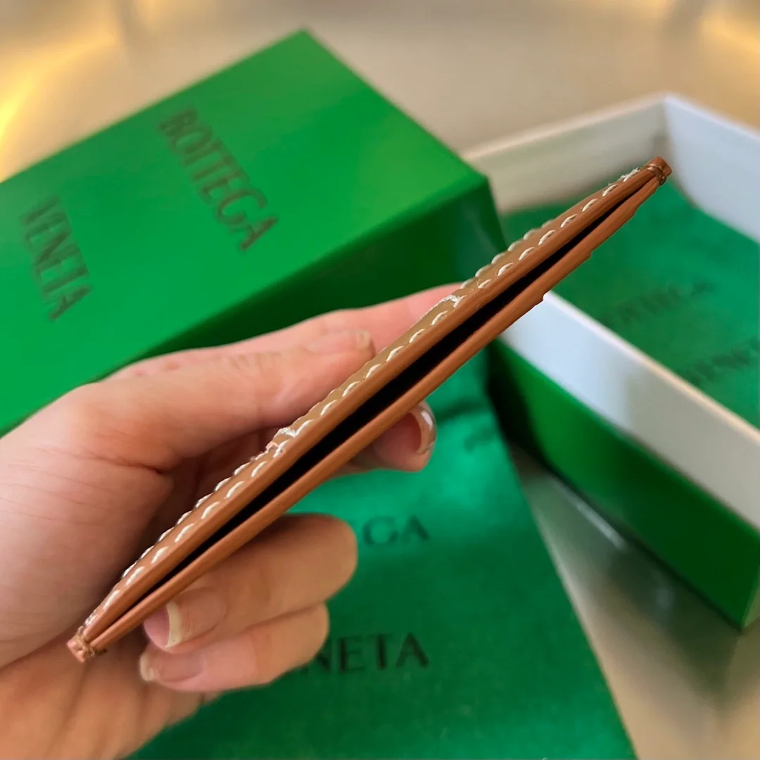 보테가 베네타 내추럴 스티치 카세트 카드케이스