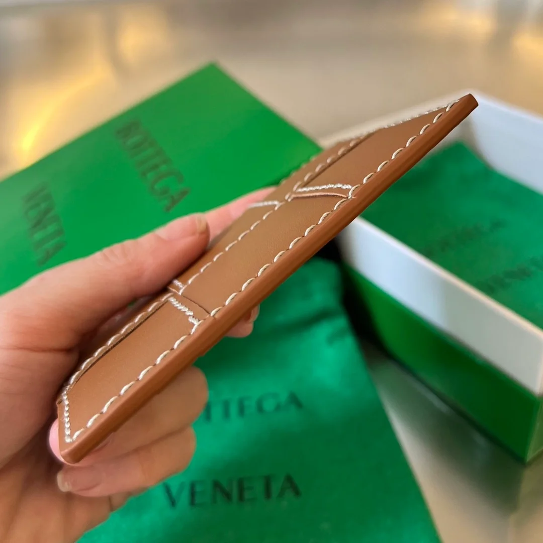 보테가 베네타 내추럴 스티치 카세트 카드케이스