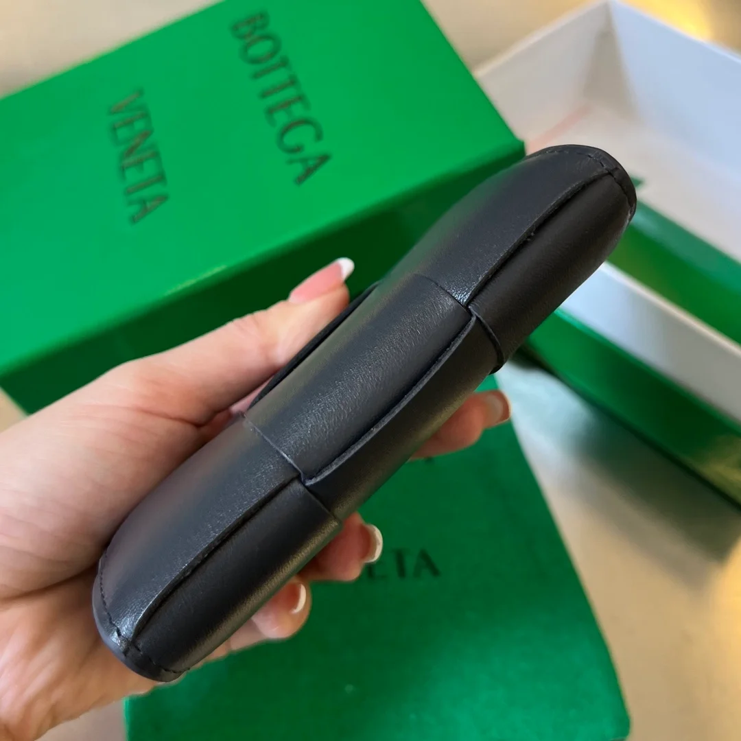 보테가 베네타 명함 케이스 블랙