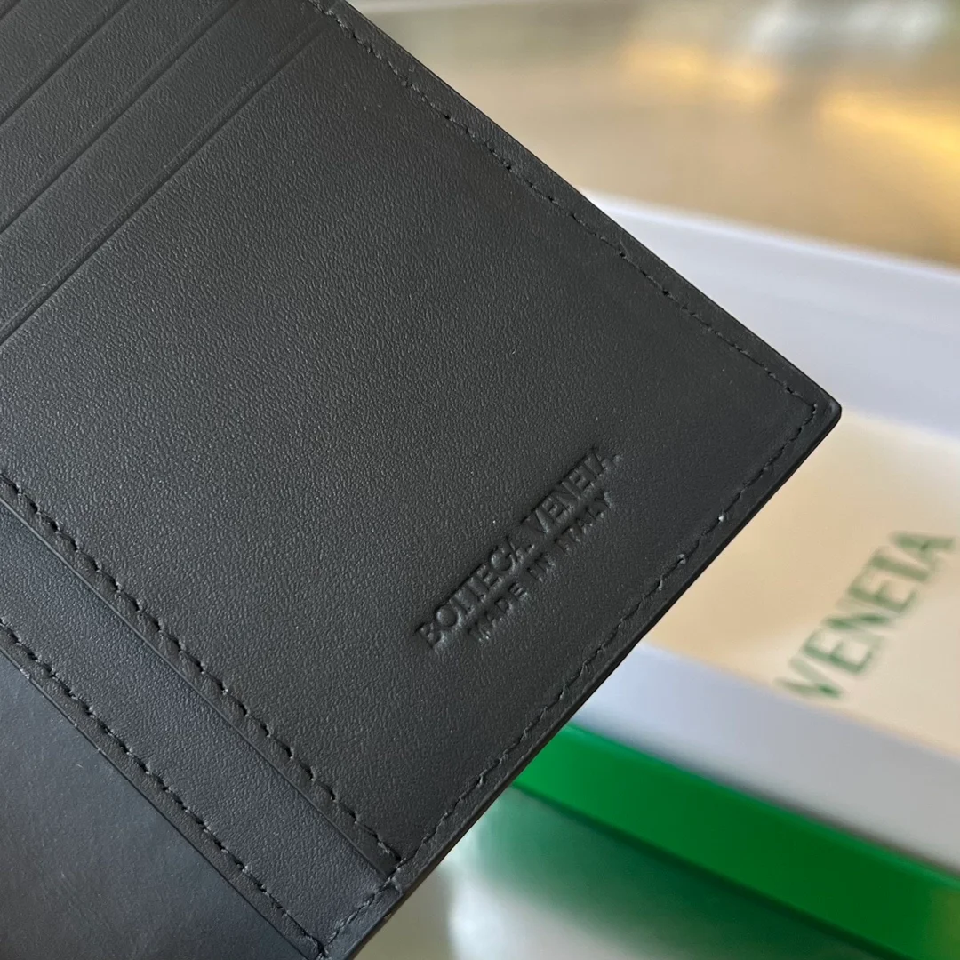 보테가 베네타 인트레치아토 장지갑 블랙