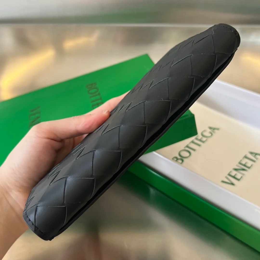 보테가 베네타 인트레치아토 장지갑 블랙