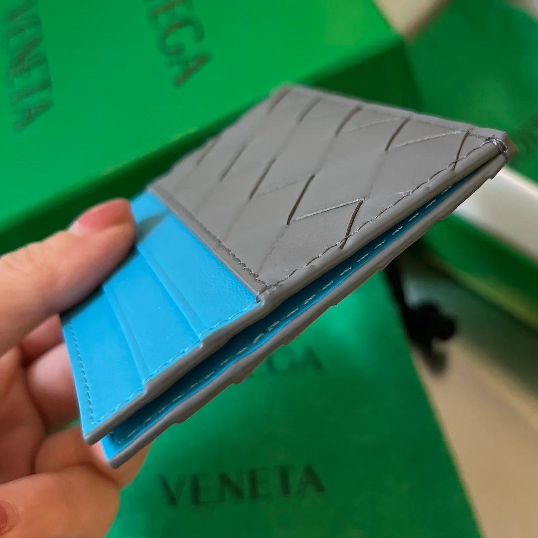 보테가 베네타 인트레치아토 투톤 카드 케이스 그레이블루