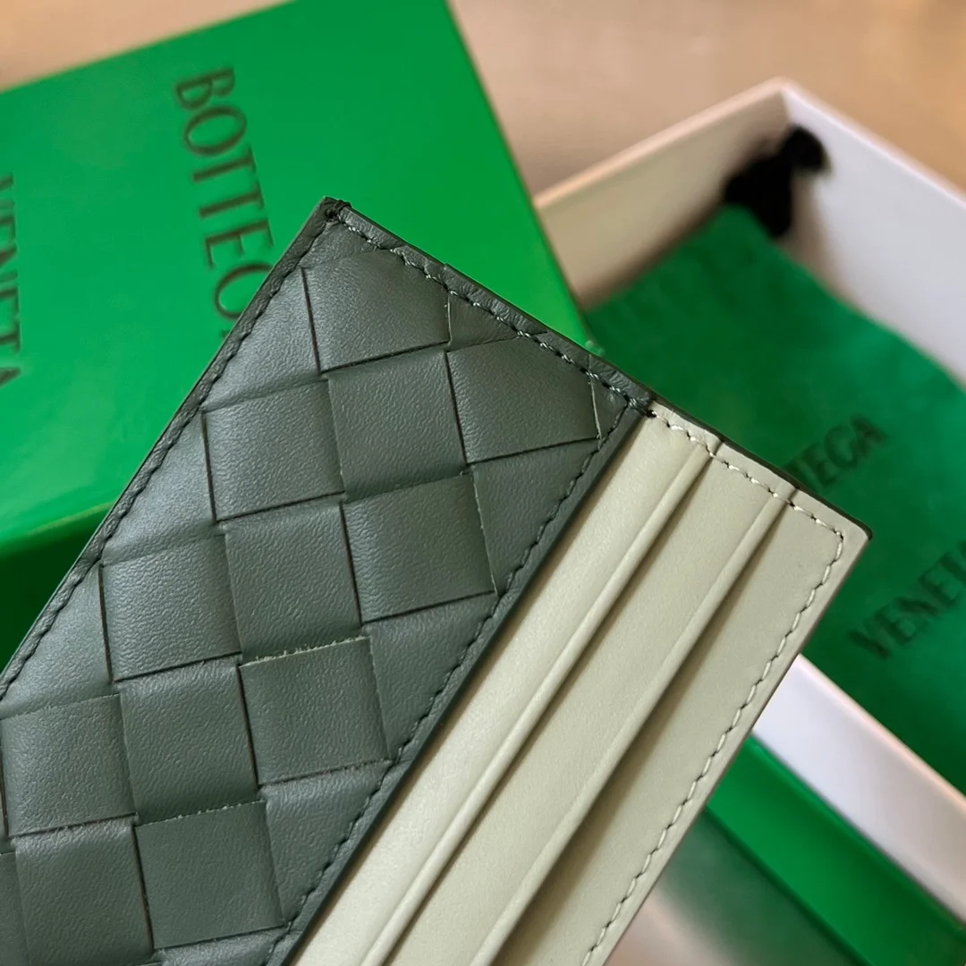 보테가 베네타 인트레치아토 투톤 카드 케이스