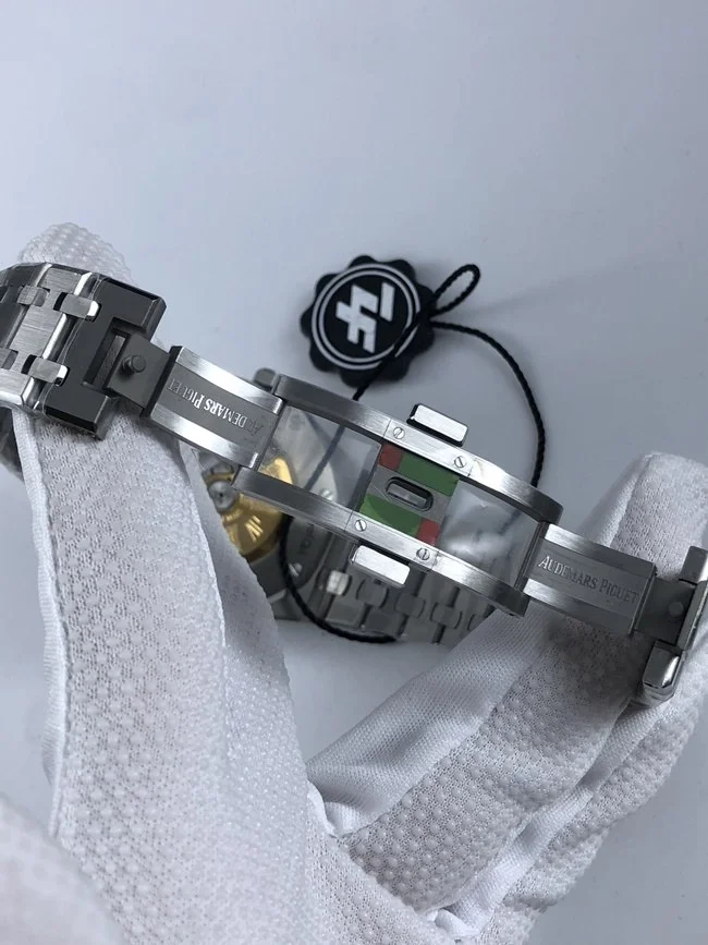 오데마피게 로얄오크 15400 블랙다이얼