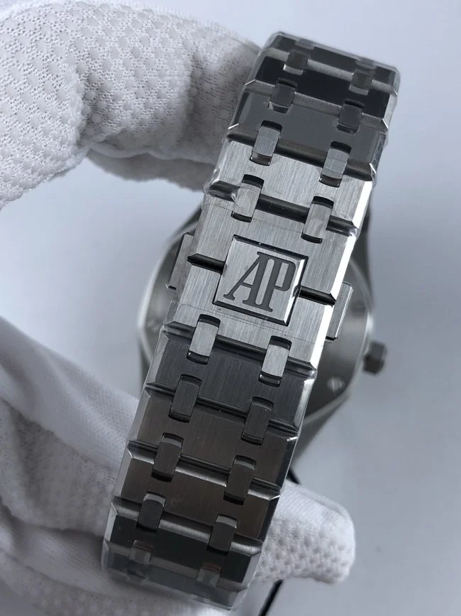 오데마피게 로얄오크 15400 블랙다이얼