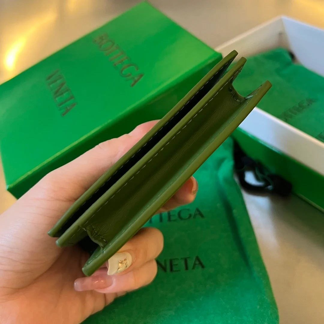 보테가 베네타 인트레치아토 명함 케이스 아보카도