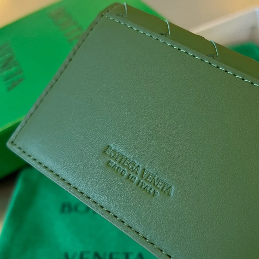 보테가 베네타 인트레치아토 명함 케이스 아보카도