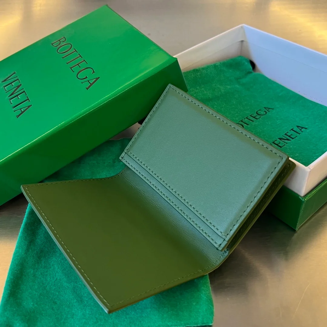보테가 베네타 인트레치아토 명함 케이스 아보카도