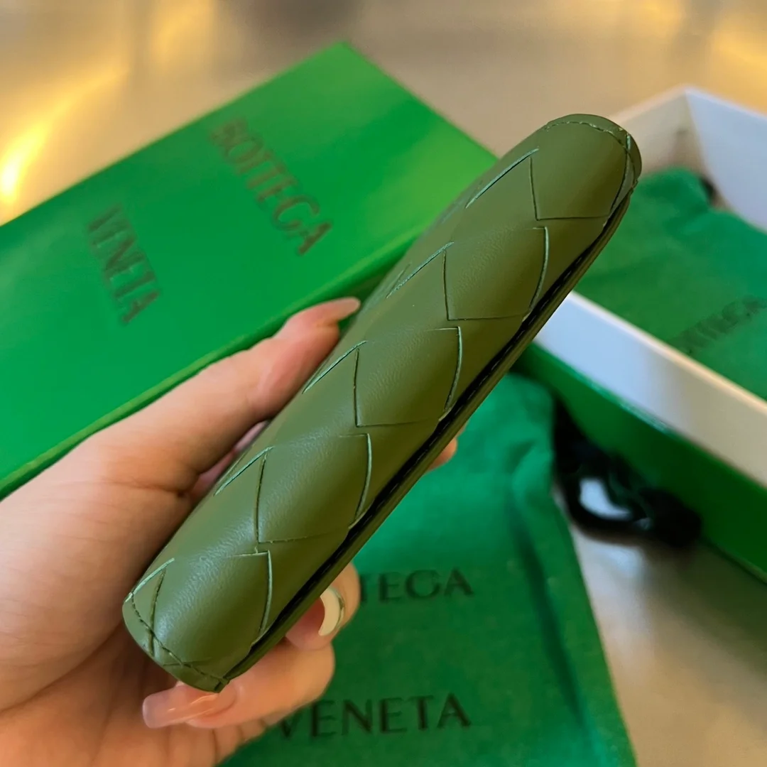 보테가 베네타 인트레치아토 명함 케이스 아보카도