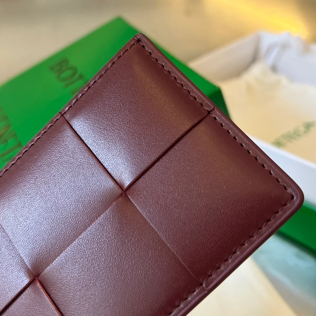 보테가 베네타 카세트 카드케이스 버건디