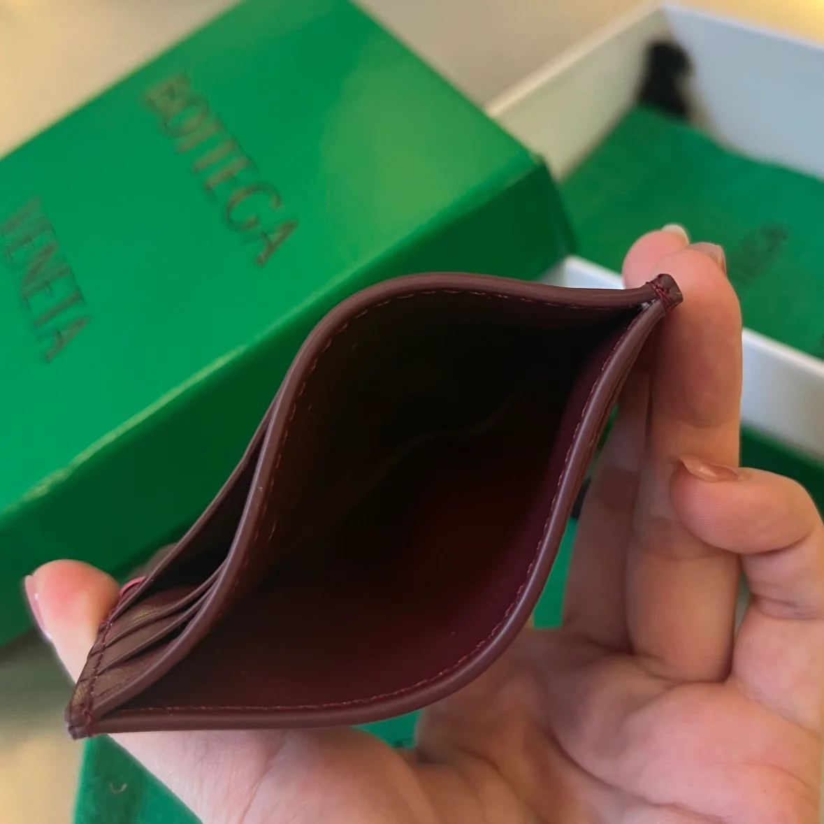 보테가 베네타 인트레치아토 나파 카드지갑