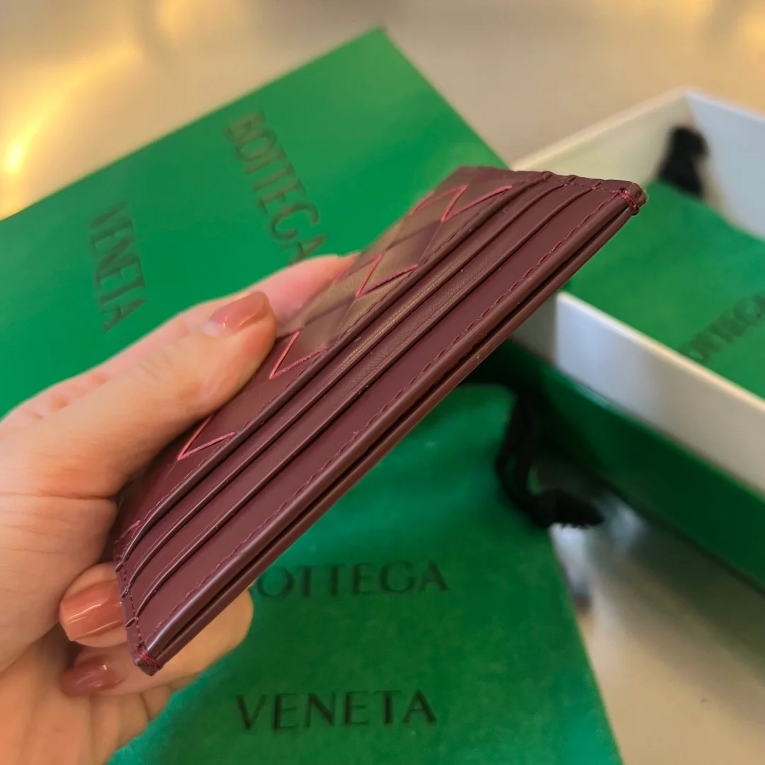 보테가 베네타 인트레치아토 나파 카드지갑