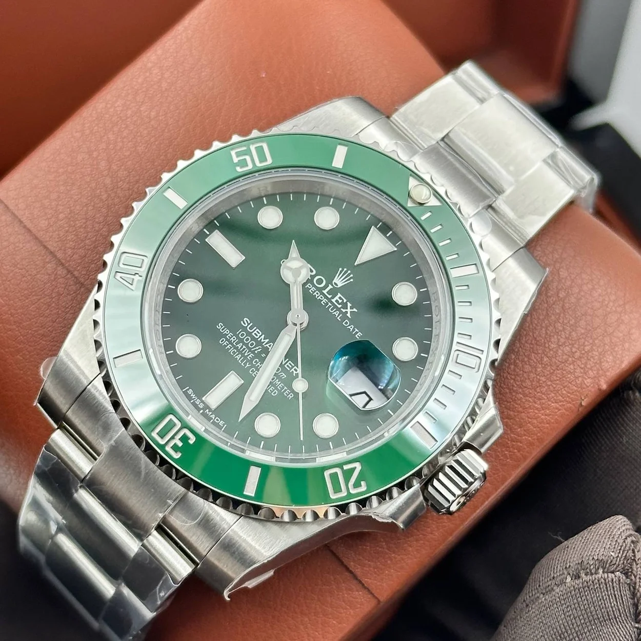 롤렉스 서브마리너 41mm 헐크 그린