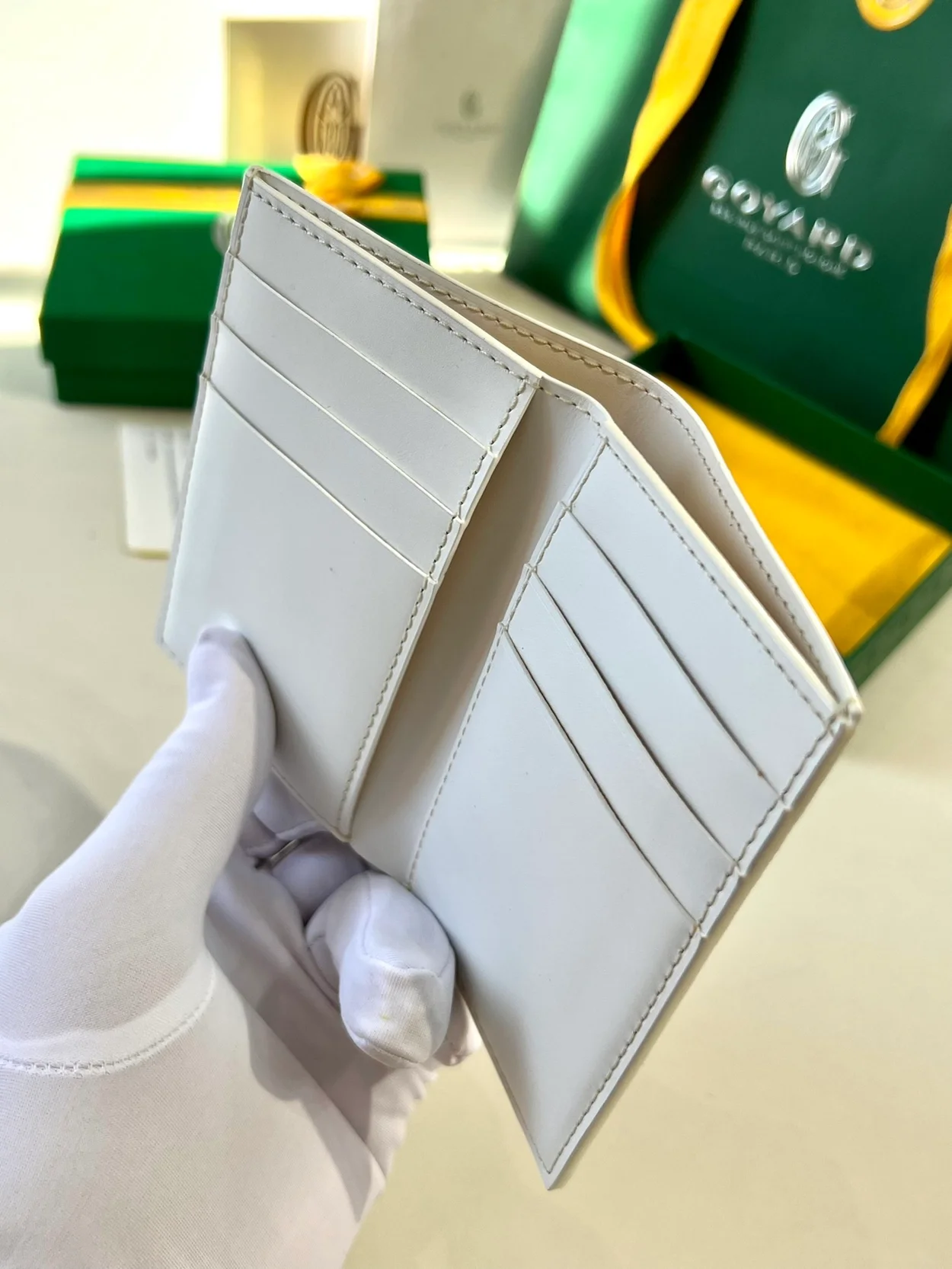 고야드 생피에르 카드 홀더 화이트