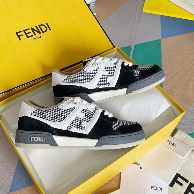 펜디 매치 로고 화이트 체크