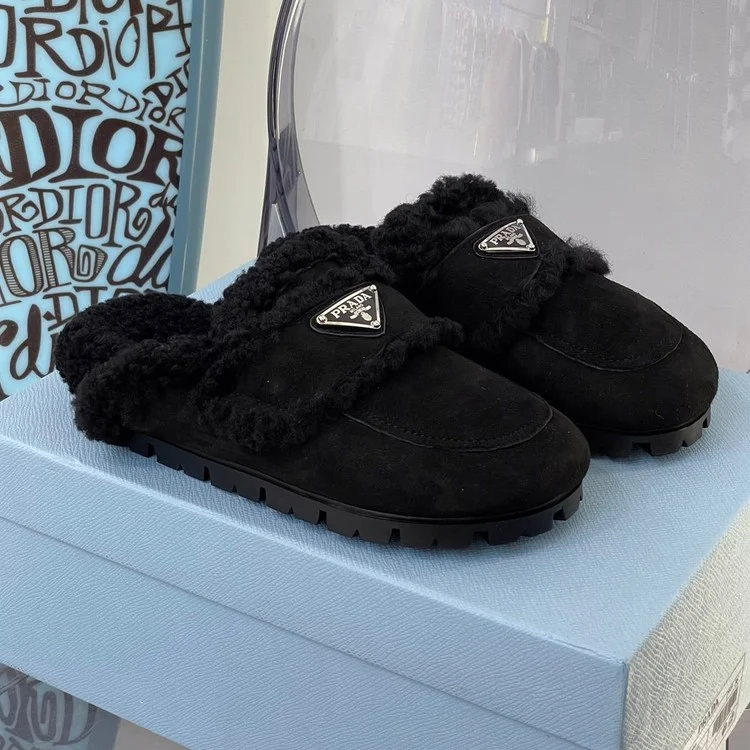 프라다 시어링 양모 슬리퍼 블랙