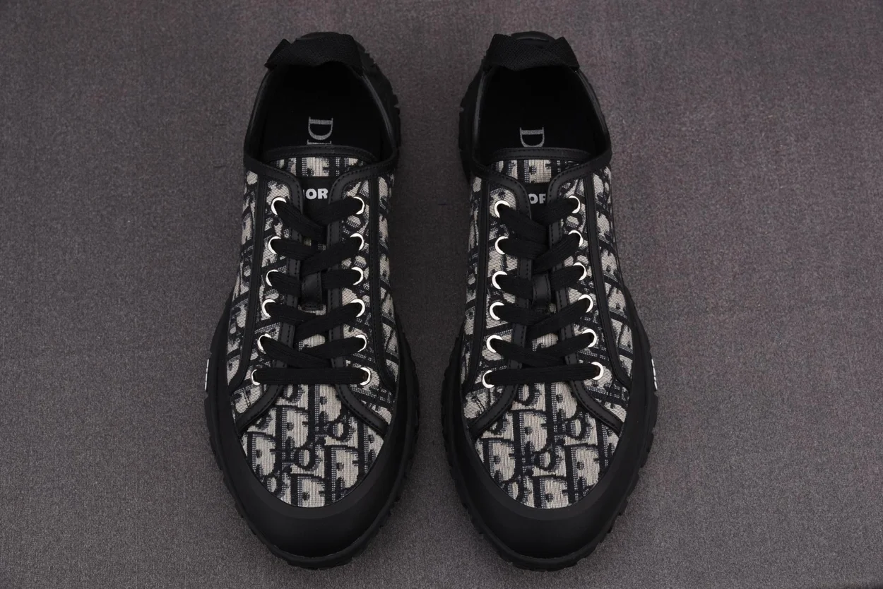 디올 B28 디오리존 스니커즈