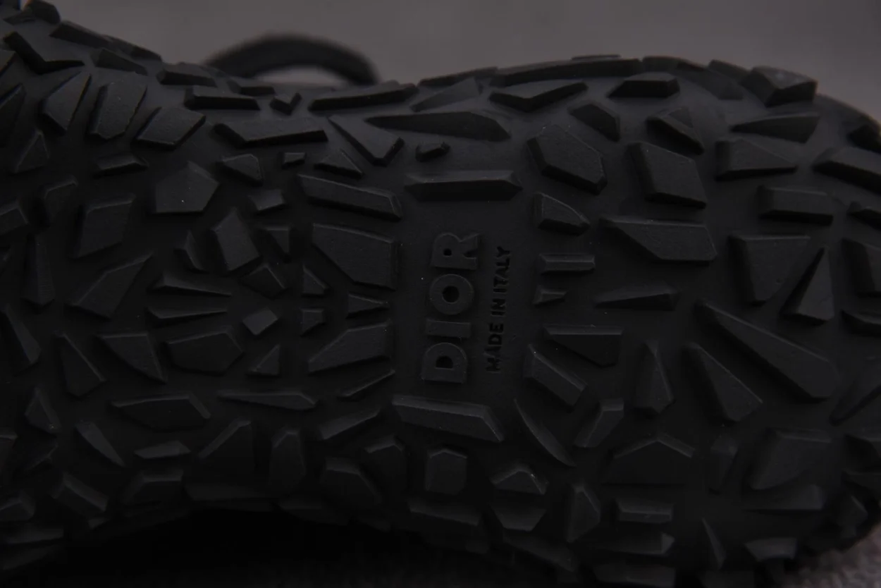 디올 B28 디오리존 스니커즈