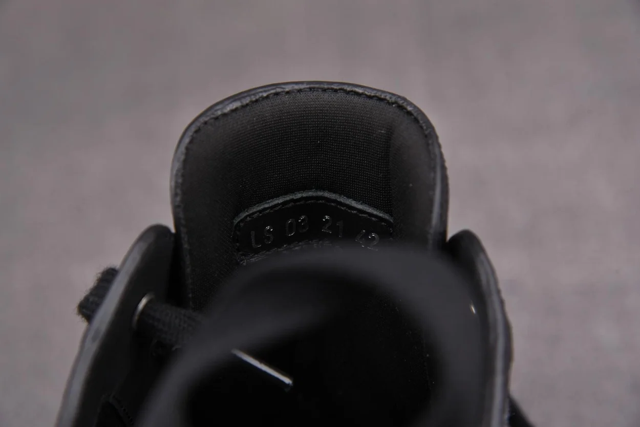 디올 B28 디오리존 스니커즈